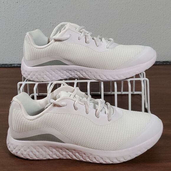 Athletic Works Women's Core‎ Jogger Sneakers White Size 7½ - Picture 1 of 8